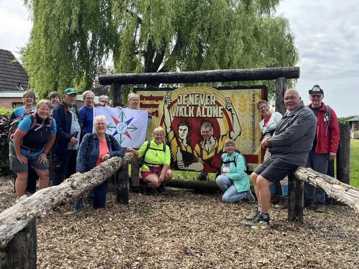 Oostwold Groepsfoto Genever Stokerij 